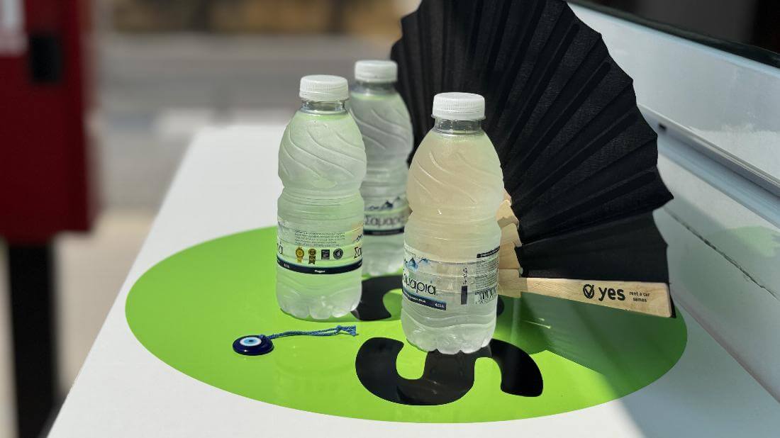 flesje-koel-water-op-samos